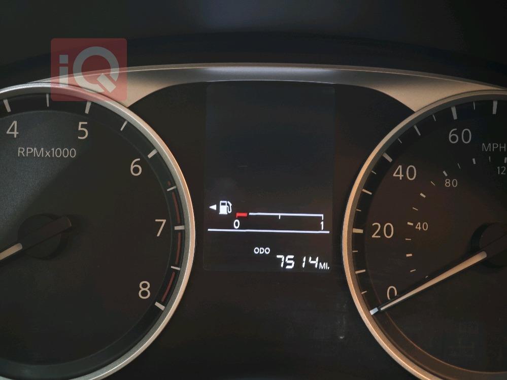 نيسان فيرسا